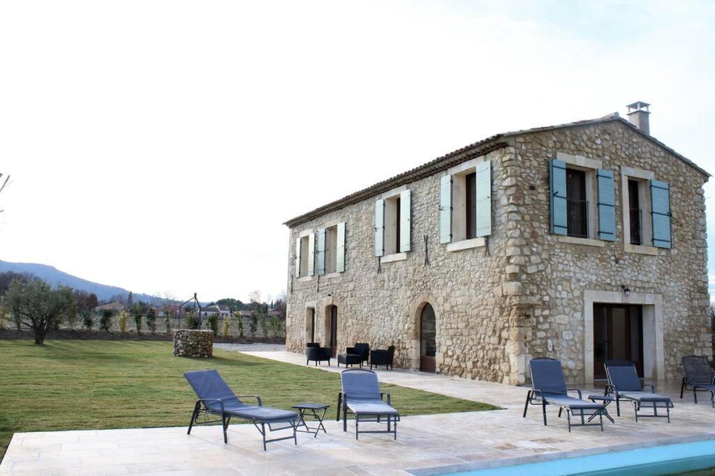 Villa Mas En Campagne à Mallemort Extérieur photo